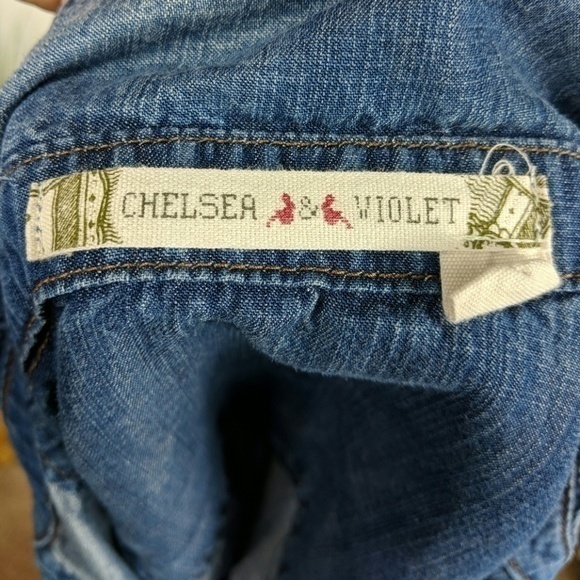 Chelsea and violet chambray roll sleeve dress - Picture 5 of 6